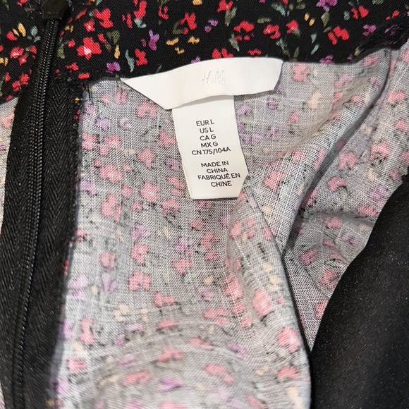 H&M Floral Mini Dress - Picture 4 of 4